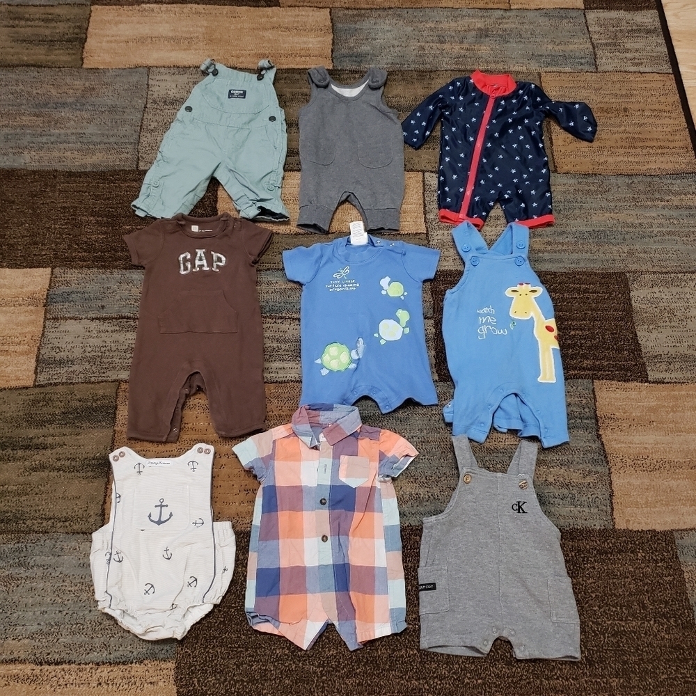 Baby boys size 0-3 months summer outfit bundle of 9 mostly overalls